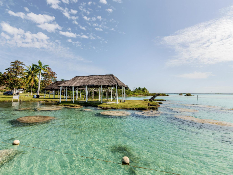 The Future Of Vacationing: High-Tech Beach Homes Revealed